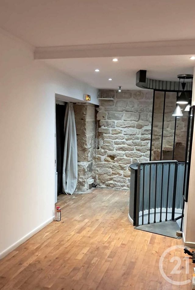 Afficher la photo en grand Divers à vendre - 60,70 m2 - Paris - 75004 - ILE-DE-FRANCE