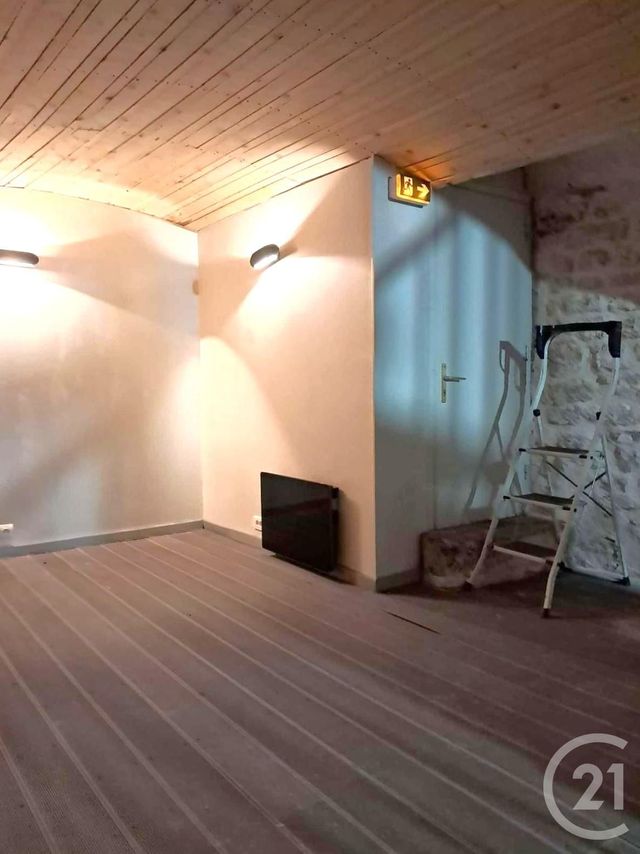 Afficher la photo en grand Divers à vendre - 60,70 m2 - Paris - 75004 - ILE-DE-FRANCE