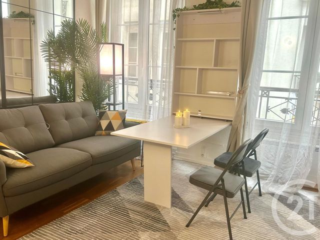 Afficher la photo en grand Appartement Studio à louer - 1 pièce - 28,36 m2 - Paris - 75004 - ILE-DE-FRANCE