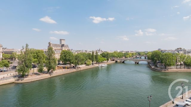  - PARIS - 