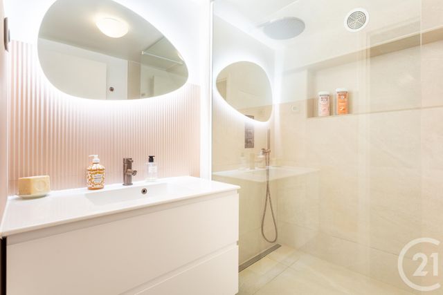 Appartement Duplex &agrave; vendre - 2 pi&egrave;ces - 41,57 m2 - Paris - 75006 - ILE-DE-FRANCE