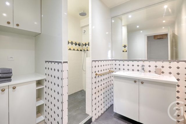 Appartement F3 à vendre - 3 pièces - 71 m2 - Paris - 75007 - ILE-DE-FRANCE