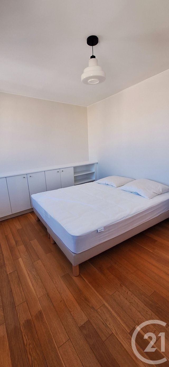 Appartement Duplex &agrave; louer - 3 pi&egrave;ces - 58,30 m2 - Paris - 75002 - ILE-DE-FRANCE