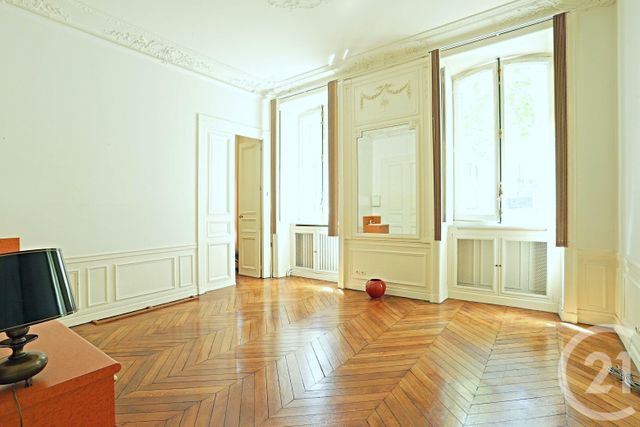Appartement F3 à vendre - 3 pièces - 64 m2 - Paris - 75008 - ILE-DE-FRANCE