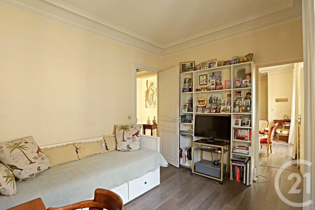 Afficher la photo en grand Appartement F4 à vendre - 4 pièces - 72 m2 - Paris - 75017 - ILE-DE-FRANCE