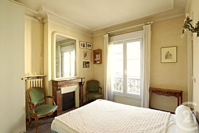 Afficher la photo en grand Appartement F4 à vendre - 4 pièces - 72 m2 - Paris - 75017 - ILE-DE-FRANCE