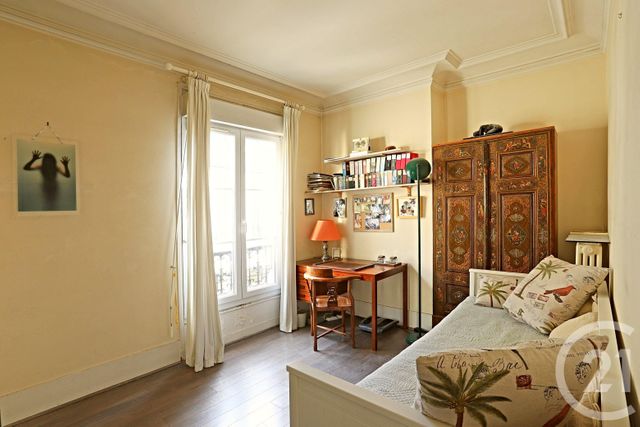 Afficher la photo en grand Appartement F4 à vendre - 4 pièces - 72 m2 - Paris - 75017 - ILE-DE-FRANCE