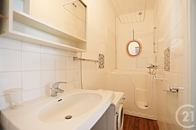 Afficher la photo en grand Appartement F4 à vendre - 4 pièces - 72 m2 - Paris - 75017 - ILE-DE-FRANCE