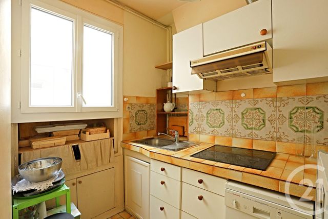 Afficher la photo en grand Appartement F4 à vendre - 4 pièces - 72 m2 - Paris - 75017 - ILE-DE-FRANCE
