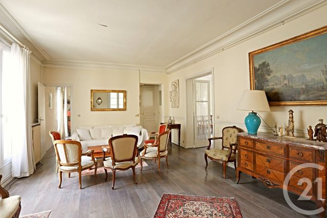 Afficher la photo en grand Appartement F4 à vendre - 4 pièces - 72 m2 - Paris - 75017 - ILE-DE-FRANCE