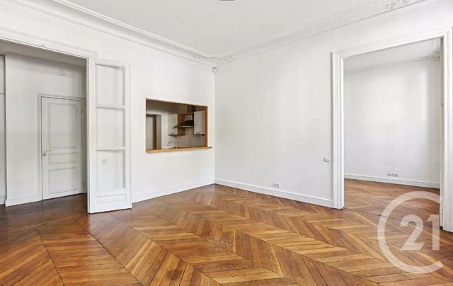 Afficher la photo en grand Appartement F2 à vendre - 2 pièces - 73 m2 - Paris - 75008 - ILE-DE-FRANCE