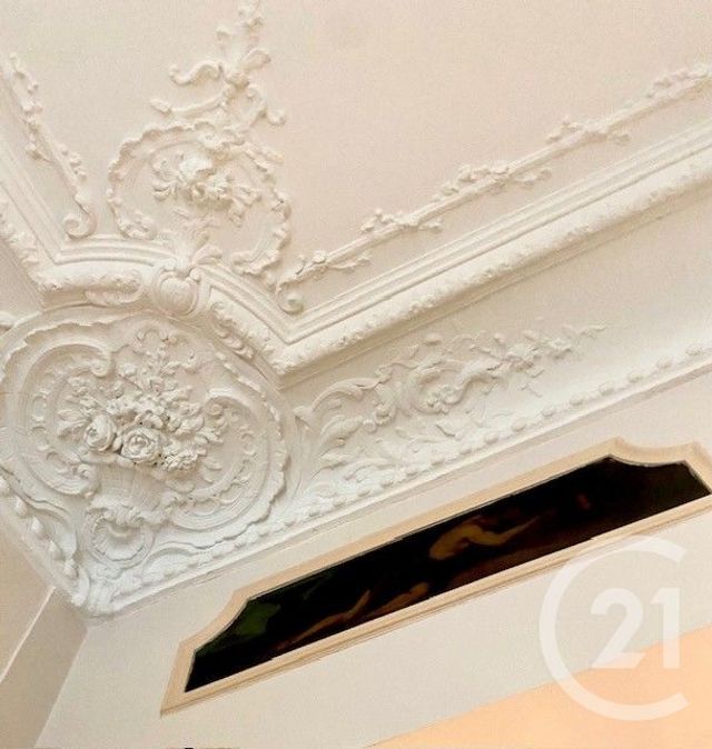 Afficher la photo en grand Appartement F2 à vendre - 2 pièces - 60 m2 - Paris - 75008 - ILE-DE-FRANCE