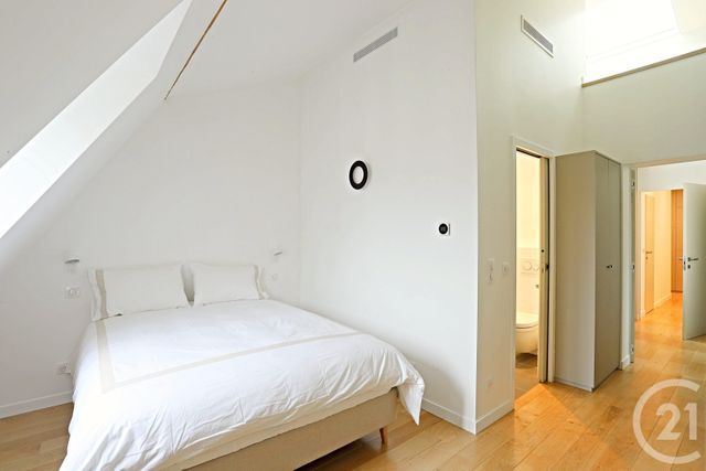 Appartement F4 à louer - 4 pièces - 122,80 m2 - Paris - 75008 - ILE-DE-FRANCE