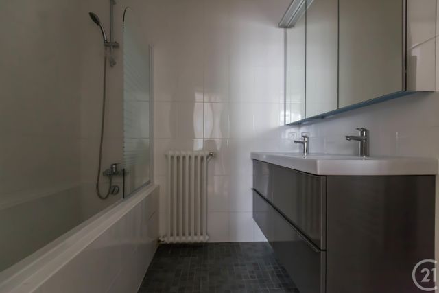 Appartement F6 à louer - 6 pièces - 198,47 m2 - Paris - 75008 - ILE-DE-FRANCE