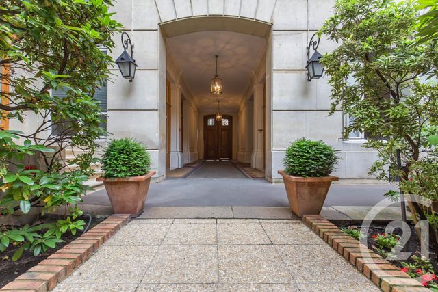 Appartement F6 à louer - 6 pièces - 198,47 m2 - Paris - 75008 - ILE-DE-FRANCE