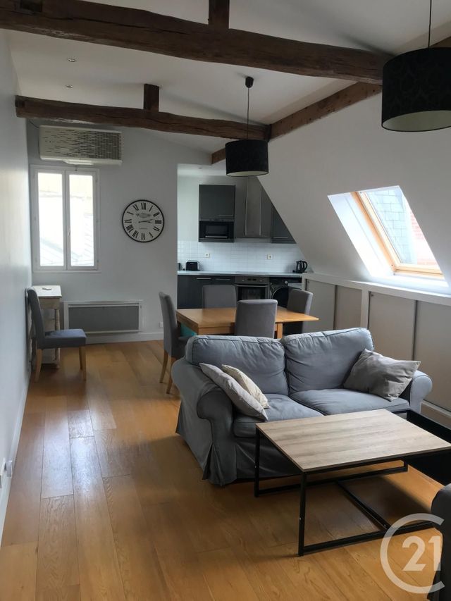 Appartement F2 &agrave; louer - 2 pi&egrave;ces - 43,99 m2 - Paris - 75008 - ILE-DE-FRANCE