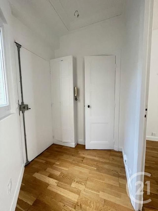 Appartement F3 &agrave; louer - 3 pi&egrave;ces - 52,18 m2 - Paris - 75008 - ILE-DE-FRANCE