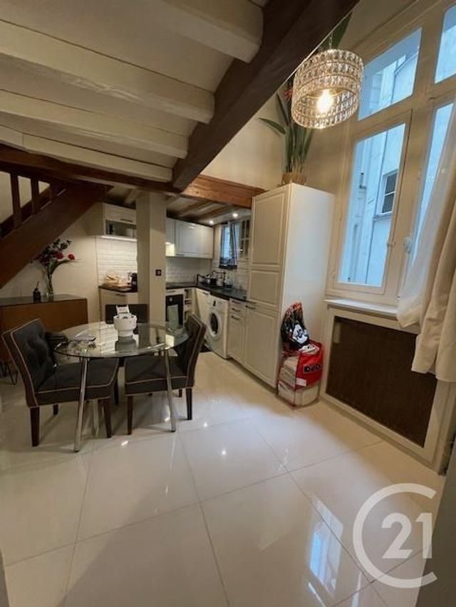 Appartement F1 &agrave; louer - 1 pi&egrave;ce - 35,73 m2 - Paris - 75008 - ILE-DE-FRANCE