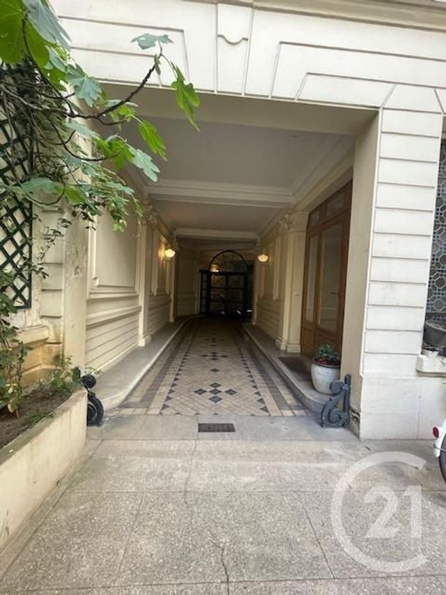 Appartement F2 &agrave; louer - 2 pi&egrave;ces - 40,50 m2 - Paris - 75008 - ILE-DE-FRANCE