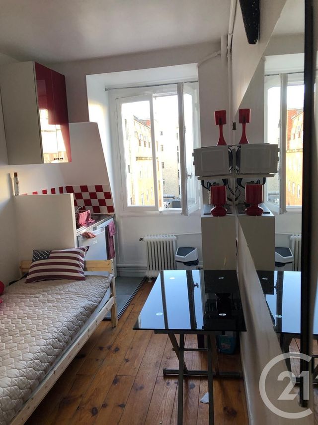 Appartement Studio à louer PARIS