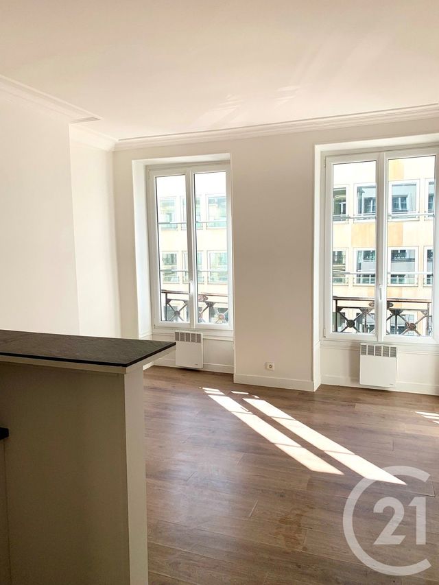 Appartement F1 à vendre PARIS