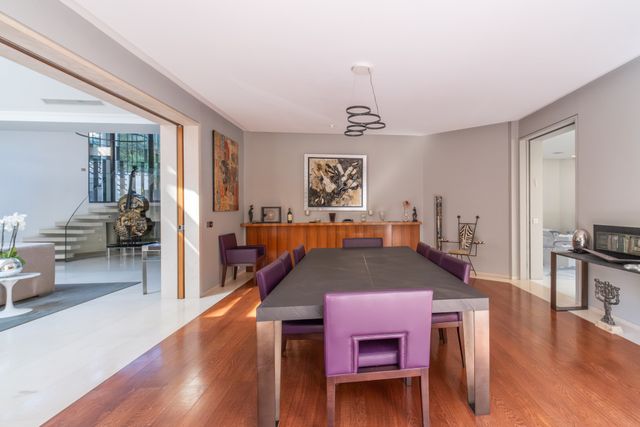 Afficher la photo en grand Appartement à vendre - 7 pièces - 425 m2 - Paris - 75016 - ILE-DE-FRANCE