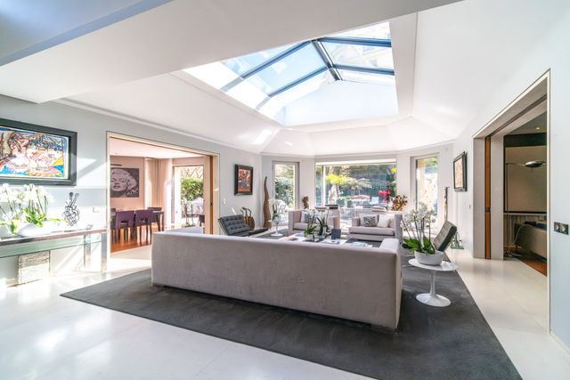 Afficher la photo en grand Appartement à vendre - 7 pièces - 425 m2 - Paris - 75016 - ILE-DE-FRANCE