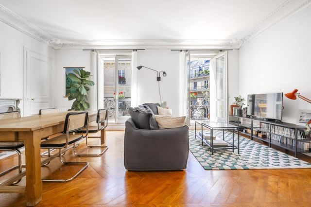 Appartement F4 à vendre - 3 pièces - 78 m2 - Paris - 75008 - ILE-DE-FRANCE