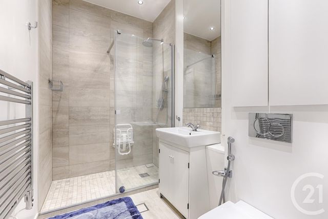 Appartement F4 à vendre - 4 pièces - 142,86 m2 - Paris - 75008 - ILE-DE-FRANCE