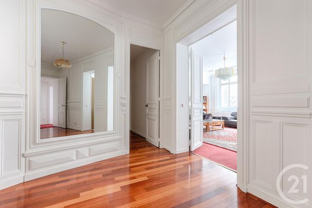 Appartement F4 à vendre - 4 pièces - 142,86 m2 - Paris - 75008 - ILE-DE-FRANCE