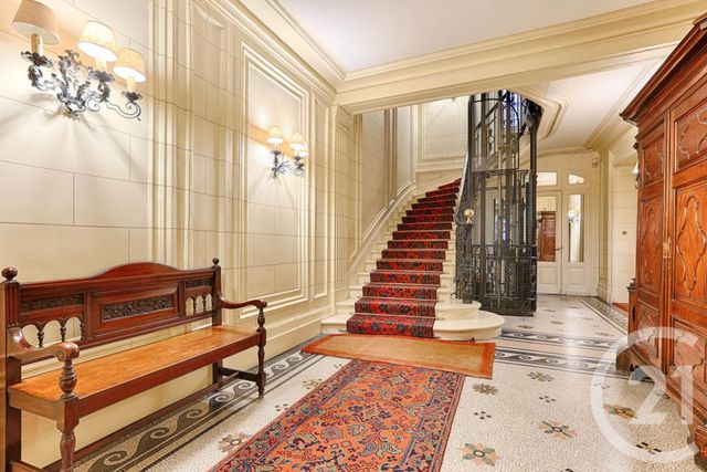 Appartement F4 à vendre - 4 pièces - 142,86 m2 - Paris - 75008 - ILE-DE-FRANCE