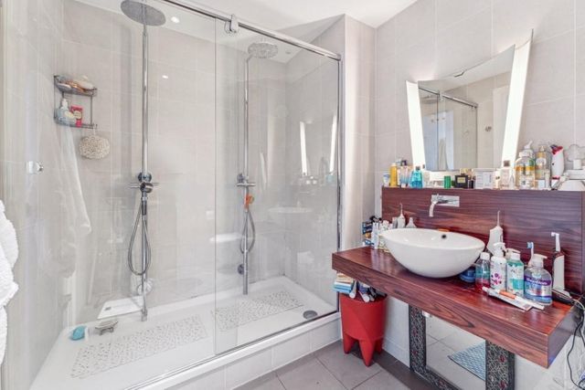 Appartement à vendre - 5 pièces - 154 m2 - Paris - 75008 - ILE-DE-FRANCE