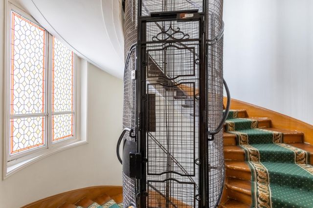 Appartement F6 à vendre - 6 pièces - 205 m2 - Paris - 75008 - ILE-DE-FRANCE