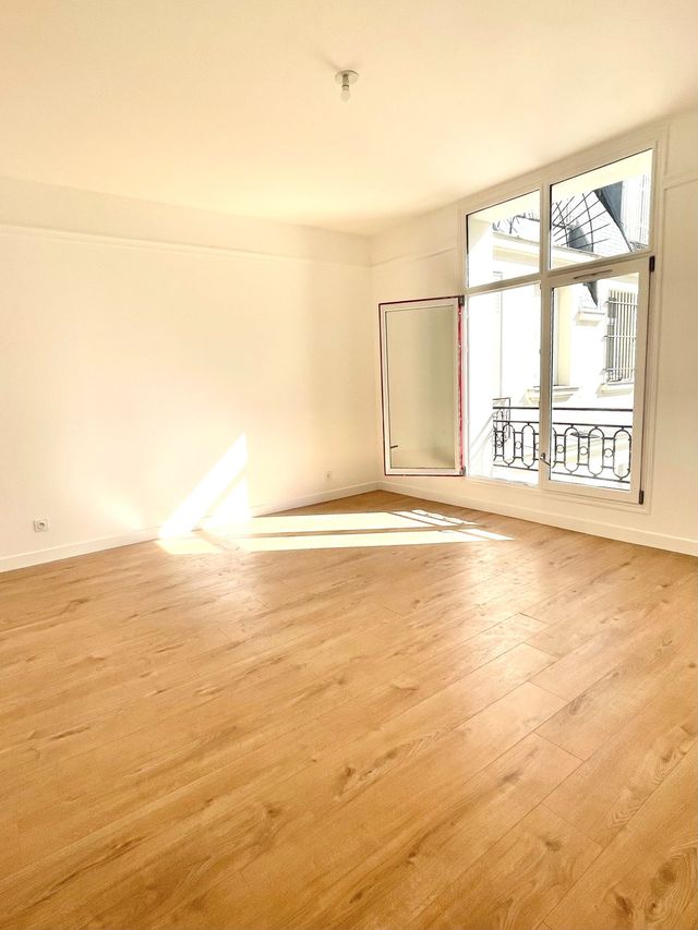 Appartement Studio &agrave; vendre - 1 pi&egrave;ce - 26,62 m2 - Paris - 75008 - ILE-DE-FRANCE