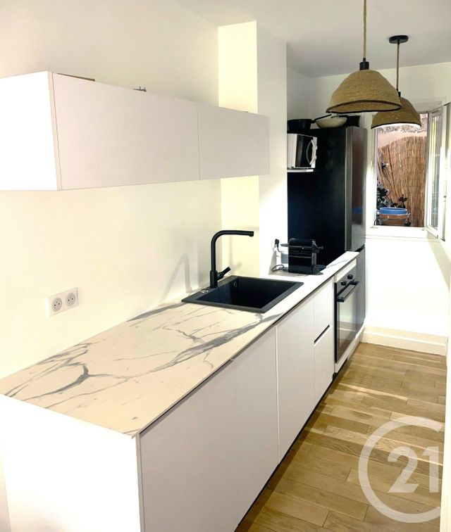 Appartement F2 &agrave; vendre - 2 pi&egrave;ces - 30 m2 - Paris - 75018 - ILE-DE-FRANCE