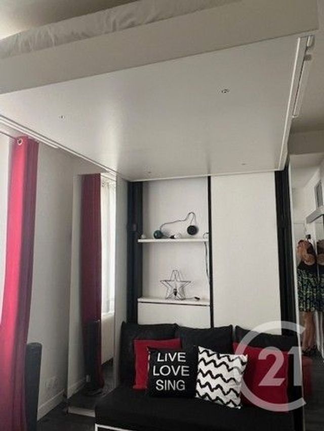 Appartement F1 à vendre PARIS