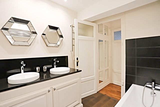 Afficher la photo en grand Appartement F4 à vendre - 4 pièces - 83,20 m2 - Paris - 75004 - ILE-DE-FRANCE