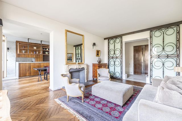 Appartement F5 &agrave; louer - 5 pi&egrave;ces - 174,01 m2 - Paris - 75007 - ILE-DE-FRANCE