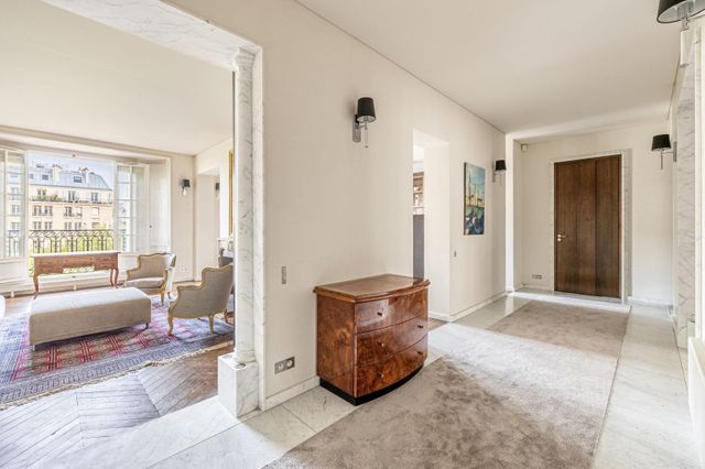 Appartement F5 &agrave; louer - 5 pi&egrave;ces - 174,01 m2 - Paris - 75007 - ILE-DE-FRANCE