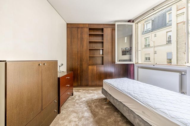 Appartement F5 &agrave; louer - 5 pi&egrave;ces - 174,01 m2 - Paris - 75007 - ILE-DE-FRANCE