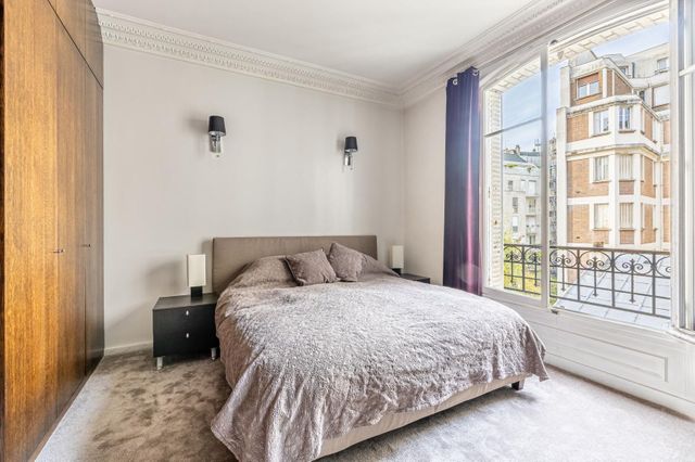 Appartement F5 &agrave; louer - 5 pi&egrave;ces - 174,01 m2 - Paris - 75007 - ILE-DE-FRANCE