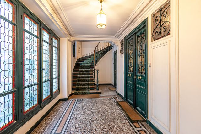 Appartement &agrave; vendre - 8 pi&egrave;ces - 226,85 m2 - Paris - 75005 - ILE-DE-FRANCE